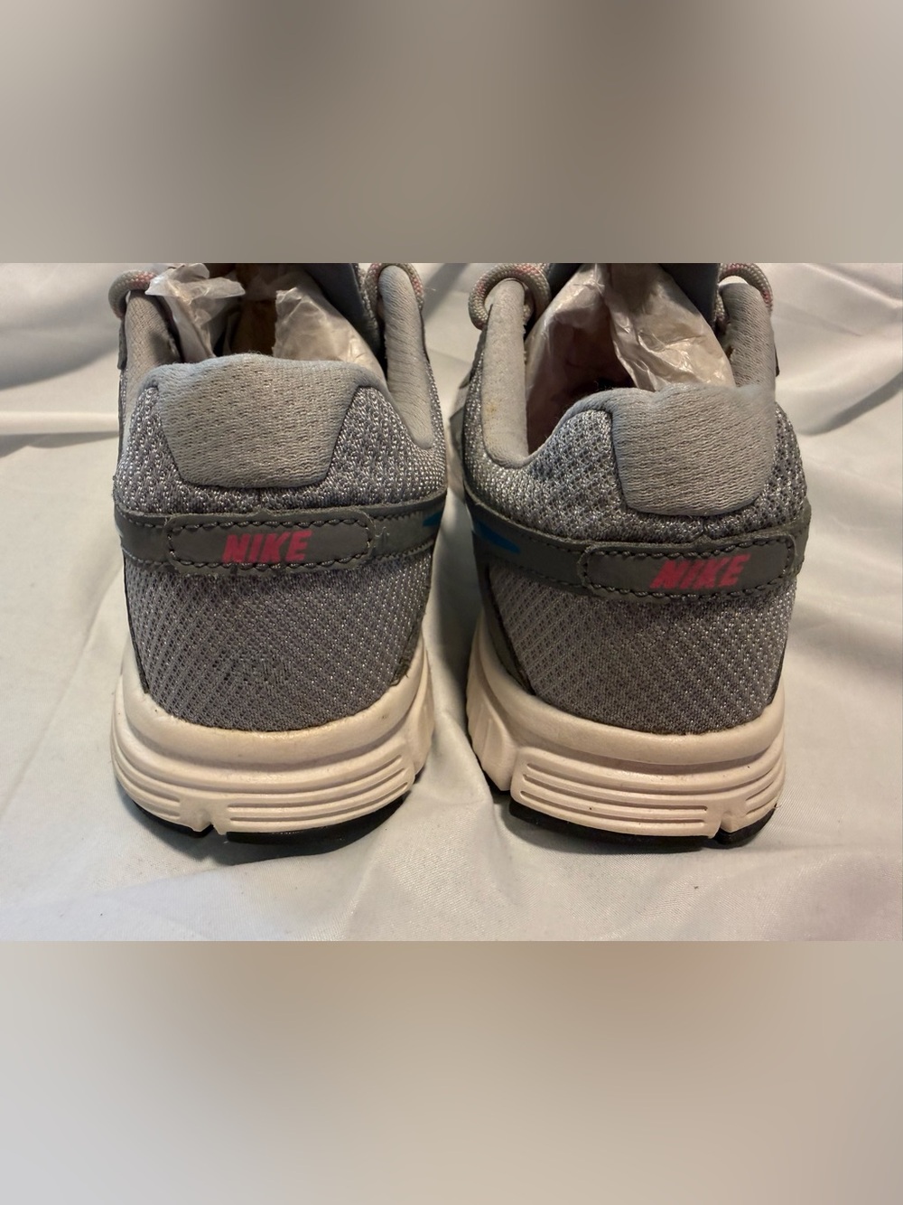 Nike Revolution 2 Gray Women's Running Sneakers- Size 6 - Picture 4 of 5